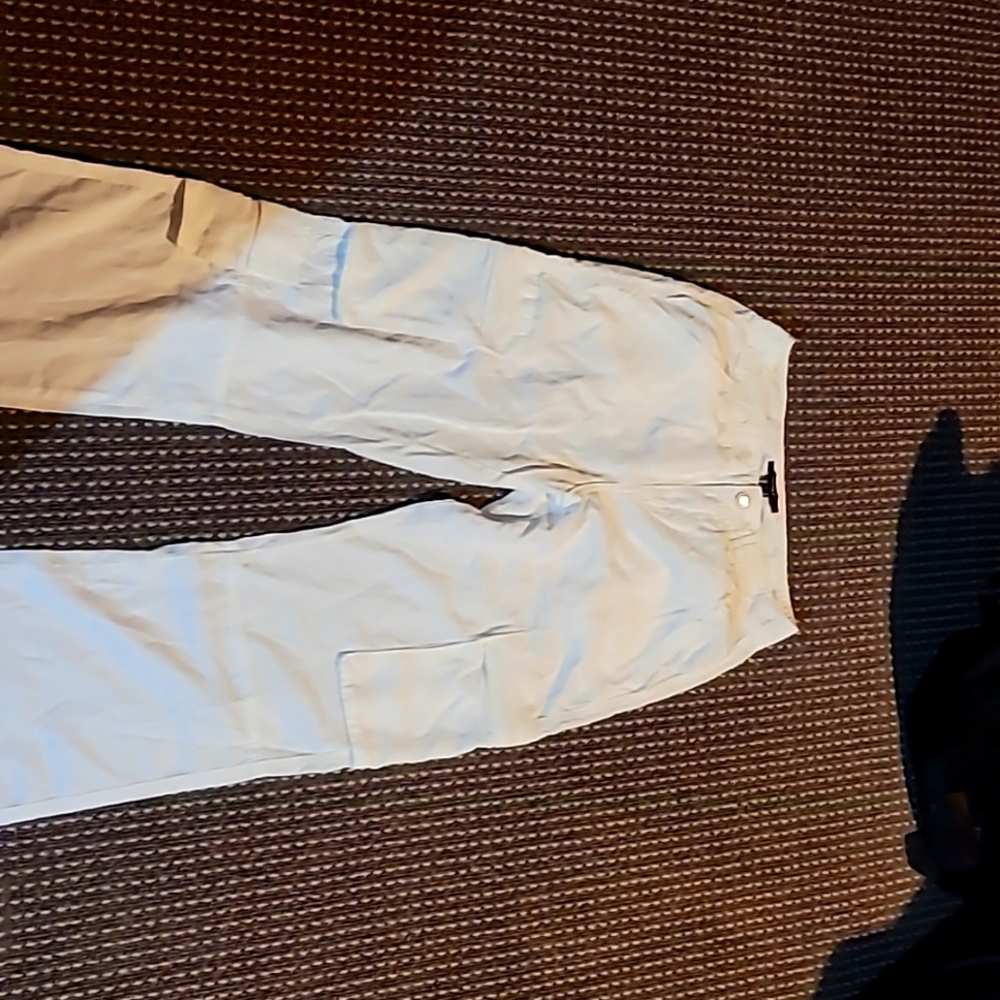Forever 21 white pants